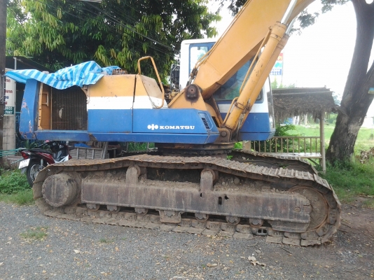 ขายรถแบคโฮตามสภาพPC200โคมัสสุ ขายรถแบคโฮตามสภาพPC200โคมัสสุ