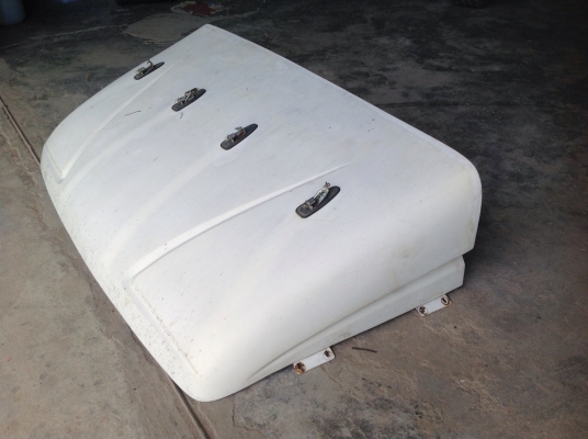 ขาย หมวกลู่ลม HINO เมก้า  FC4J