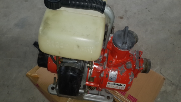 ปั้มน้ำ ขนาดเล็ก 1.5x1.5 นิ้ว