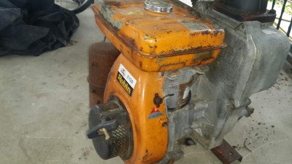 ปั้มน้ำ  ขนาดใหญ่  4"x4"