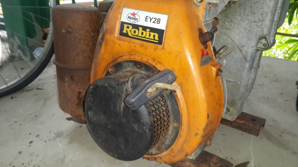 ปั้มน้ำ  ขนาดใหญ่  4"x4"