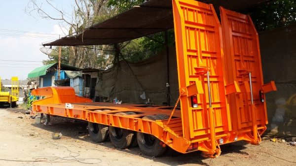 ขายโรเบทกว้าง..ยาว..ใหญ่.บรรทุกเครน50ตัน ขายโรเบทกว้าง..ยาว..ใหญ่.บรรทุกเครน50ตัน