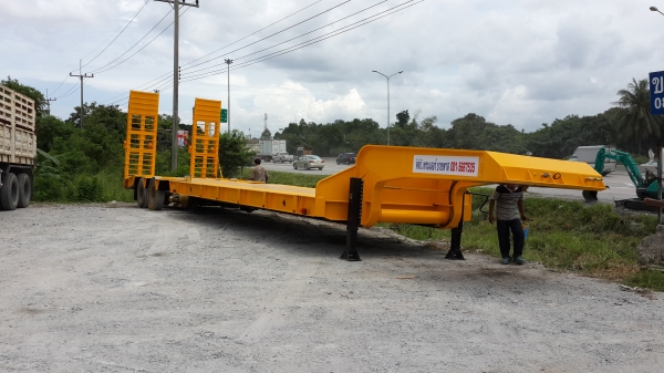 ขายโรเบทกว้าง..ยาว..ใหญ่.บรรทุกเครน50ตัน ขายโรเบทกว้าง..ยาว..ใหญ่.บรรทุกเครน50ตัน