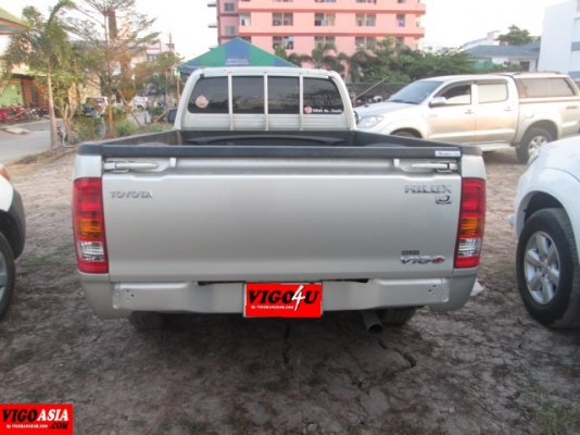 รถหัวเดียวแต่งภายในด้วยลายไม้สวยงาม