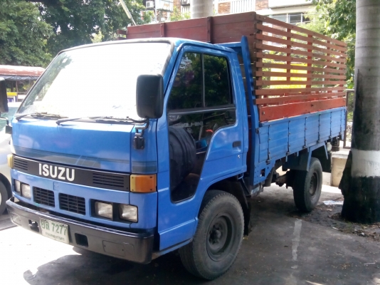 ขายบรรทุก 4 ล้อ 88 แรง สภาพดี พร้อมใช้ ขายบรรทุก 4 ล้อ 88 แรง สภาพดี พร้อมใช้