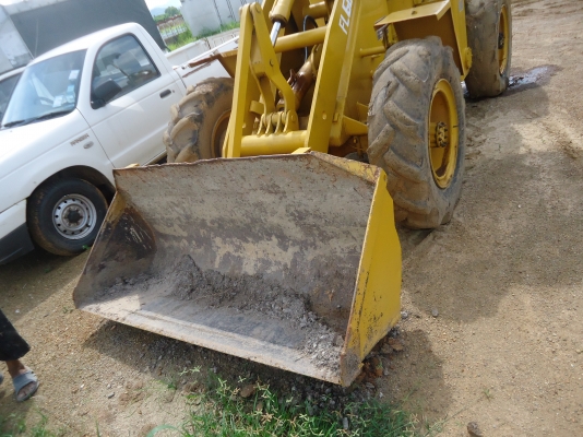 ขายด่วนรถตักล้อยางFL60FURUKAWAเครือง4สูบรถใช้งานอยู่