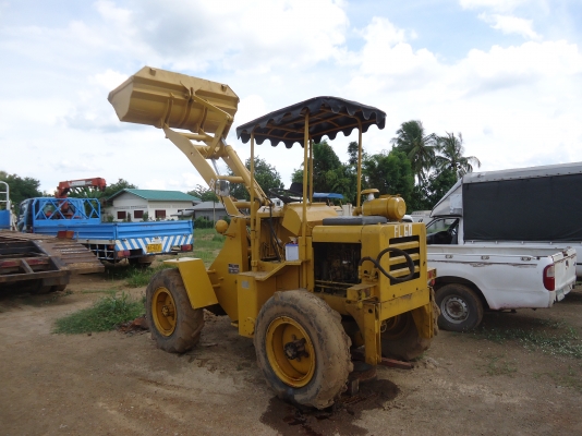 ขายด่วนรถตักล้อยางFL60FURUKAWAเครือง4สูบรถใช้งานอยู่