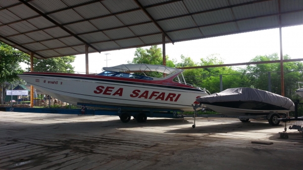 ขายเรือสปีดโบ๊ททัวร์ 42ฟุต พร้อมเครื่อง Yamaha 225แรงม้า 4จังหวะ