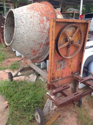 ขายถูก โม่ผสมปูนสภาพดี