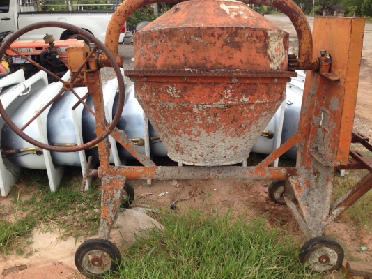 ขายถูก โม่ผสมปูนสภาพดี