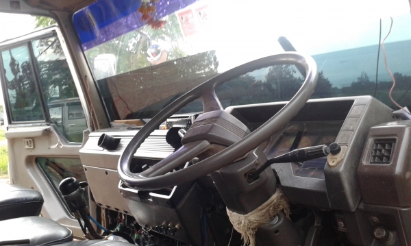 ขายไอ้หลงโบว์FN527M-TF-3171ตัวแท้ครับ220แรงสองเพลาดั๊ม ขายไอ้หลงโบว์FN527M-TF-3171ตัวแท้ครับ220แรงสองเพลาดั๊ม