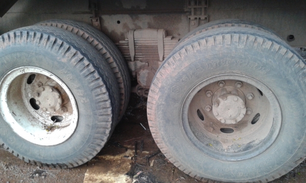 ขายไอ้หลงโบว์FN527M-TF-3171ตัวแท้ครับ220แรงสองเพลาดั๊ม ขายไอ้หลงโบว์FN527M-TF-3171ตัวแท้ครับ220แรงสองเพลาดั๊ม