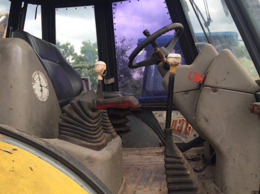 ขายด่วนรถตักหน้าขุดหลัง JCB 3CX 2เพลา พร้อมใช้งาน