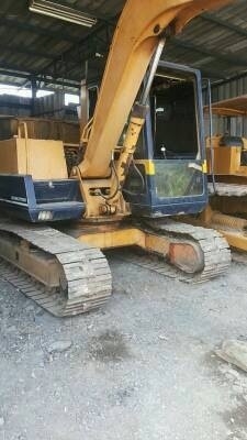 ขายรถแบ็คโฮ Komatsu Pc 60-5 เครื่องเดิม ปั๊มเดิม ระบบเดิมตามรุ่น เอกสารสัญญาซื้อขาย