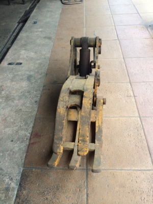 ขายตัวหนีบไฮดรอลิคสำหรับรถขุดpc40