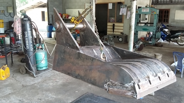 รับทำ บุ้งกี้ สับปาล์ม แบคโฮ ทุกรุ่นครับ รับทำ บุ้งกี้ สับปาล์ม แบคโฮ ทุกรุ่นครับ