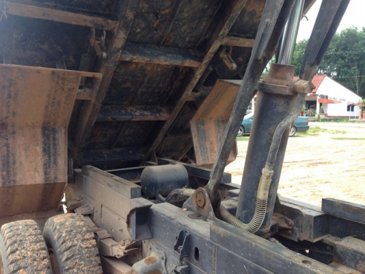 รถฮีโน่ 6 ล้อดั้ม FC4J 170 แรงม้า. ปี 50 สนใจติดต่อ 081 - 6079515 รถฮีโน่ 6 ล้อดั้ม FC4J 170 แรงม้า. ปี 50 สนใจติดต่อ 081 - 6079515