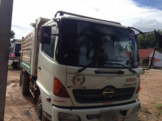 รถฮีโน่ 6 ล้อดั้ม FC4J 170 แรงม้า. ปี 50 สนใจติดต่อ 081 - 6079515 รถฮีโน่ 6 ล้อดั้ม FC4J 170 แรงม้า. ปี 50 สนใจติดต่อ 081 - 6079515