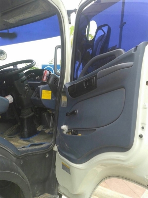 รถฮีโน่ 6 ล้อดั้ม 220 แรงม้า. ปี 52 สนใจติดต่อ 081 - 6079515 รถฮีโน่ 6 ล้อดั้ม 220 แรงม้า. ปี 52 สนใจติดต่อ 081 - 6079515