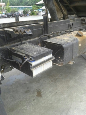 รถฮีโน่ 6 ล้อดั้ม 220 แรงม้า. ปี 52 สนใจติดต่อ 081 - 6079515 รถฮีโน่ 6 ล้อดั้ม 220 แรงม้า. ปี 52 สนใจติดต่อ 081 - 6079515