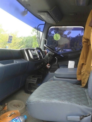 รถฮีโน่ 6 ล้อดั้ม 220 แรงม้า. ปี 52 สนใจติดต่อ 081 - 6079515 รถฮีโน่ 6 ล้อดั้ม 220 แรงม้า. ปี 52 สนใจติดต่อ 081 - 6079515