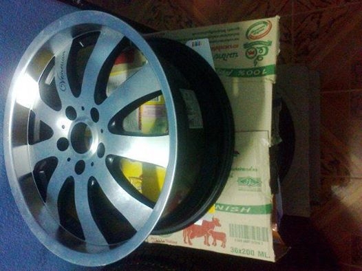 ขายทิ้งให้ถูกๆทั้ง4วงผมขอ7500ขอบ175รูสวยๆเหมือนใหม่ๆเรย