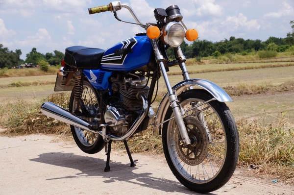 ขาย HONDA JX 110 เดิม สภาพตามรูป ทะเบียนพร้อมโอน เอกสารครบ สีทำใหม่ เครื่องดี เดินเบานิ่ง วิ่งดี มาก ครับ รถพร้อมใช้ ระบบไฟติดครบ