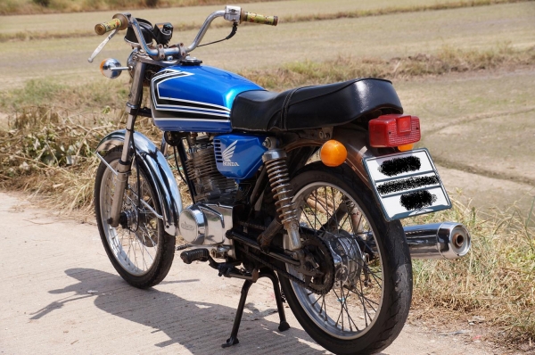 ขาย HONDA JX 110 เดิม สภาพตามรูป ทะเบียนพร้อมโอน เอกสารครบ สีทำใหม่ เครื่องดี เดินเบานิ่ง วิ่งดี มาก ครับ รถพร้อมใช้ ระบบไฟติดครบ