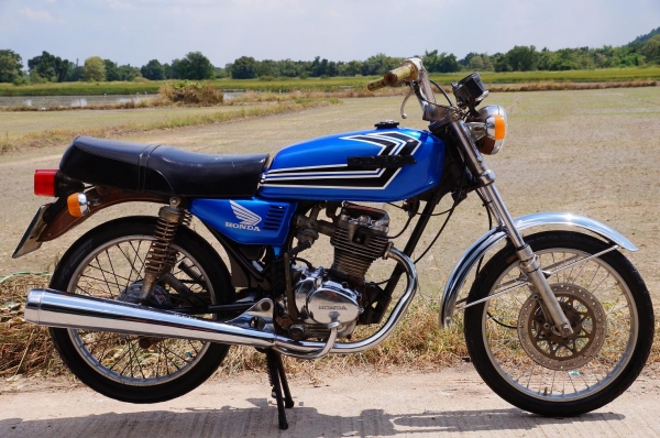 ขาย HONDA JX 110 เดิม สภาพตามรูป ทะเบียนพร้อมโอน เอกสารครบ สีทำใหม่ เครื่องดี เดินเบานิ่ง วิ่งดี มาก ครับ รถพร้อมใช้ ระบบไฟติดครบ