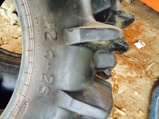 ขายยางรถไถ