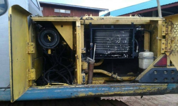 **920,000 บ.ต่อรอง**ขายแบคโฮ KOBELCO MARK/// SK200 เก๋งเทา S.No. ไฟฟ้าครบ เครื่องเดิมปั้มเดิม เครื่องแน่น แห้ง ไม่เยิ้ม แรงดี ปั้มเดิม K3V แห้ง แน่น แรงดี ทำงานดีเร็ว บูมอาร์มสวยไม่ปะไม่ร้าว บุ้งกี๋ดี หนา ไม่ผุ เอวแน่นดี ไม่มีร้าว ช่วงล่าง80\% เฟรมสวยหนาไม