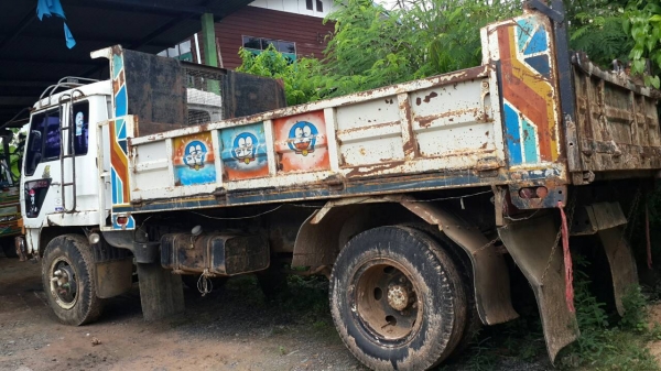 ขายดัมพ์ ฟูโซ่165บาง900 สภาพพร้อมใช้งาน แอร์เย็น เอกสารเล่มทะเบียนพร้อมโอน ขายดัมพ์ ฟูโซ่165บาง900 สภาพพร้อมใช้งาน แอร์เย็น เอกสารเล่มทะเบียนพร้อมโอน