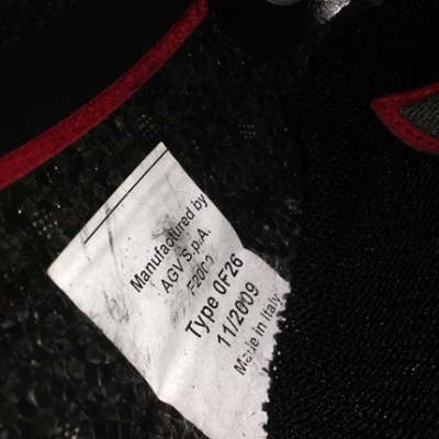 ขายหมวกกันน๊อคAGV GP TECHรุ่นLIMITEDสภาพ90\%ชิวเบิกใหม่ภายในสวย