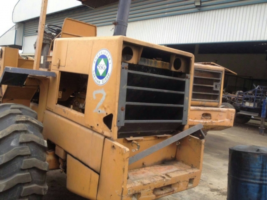 ขายถูกรถตักล้อยาง KOMATSU WA100 พร้อมไช้