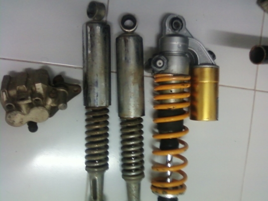 ขายอะไหล่ มอไซด์ แต่งโช๊คหลัง 3 ชิ้น รวมปั้มล่าง ราคาสุดคุ้มไปเลย 500 บาท