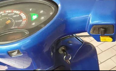 สตาร์ทมือ wave125s น้ำเงินดำ กท533 เครื่องดี 19,500