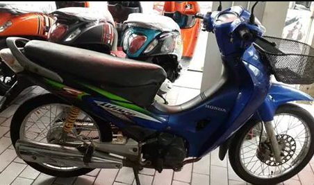 สตาร์ทมือ wave125s น้ำเงินดำ กท533 เครื่องดี 19,500