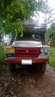 ขายเทเลอร์หัวยาว 1เพลา สภาพพร้อมใช้ ติดต่อได้ที่คุณ อ๊อฟ พิจิตร 086-737-9991