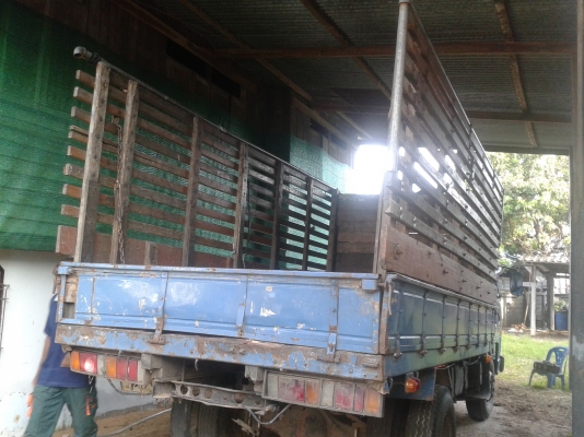 หกล้อ115แท้fหลังรถพร้อมใช้เอกสารพร้อม