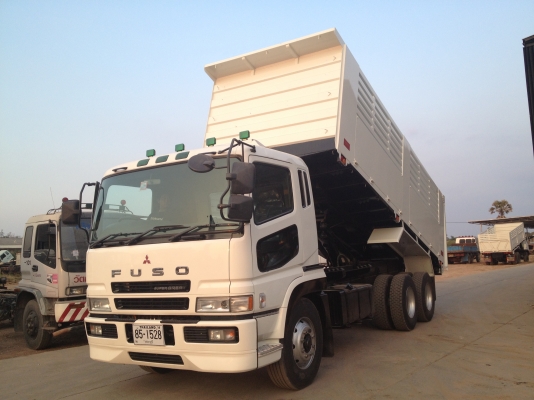ขาย MITSUBISHI FUSO SUPERGRATE เครื่อง 6M70  380 แรงม้าระบบนำมันพร้อมใช้งาน ขาย พร้อมทะเบียน สวยๆครับ รับประกัน เครื่อง เกียร์ แอร์ เฟืองท้าย ระบบไฟ กระบะดั้มพ์ ยาว 6.0 เมตร กว้าง 2.50 เมตร ดั้มพ 15 ตัน ขายพร้อมทะเบียนครับ