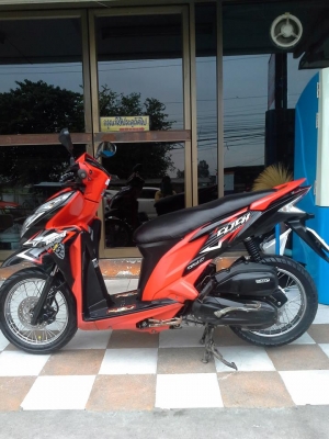 Honda Click 125 i รุ่นใหม่ล่าสุด สีดำแดง ลาย Street รถสวยวิ๊ง Honda Click 125 i รุ่นใหม่ล่าสุด สีดำแดง ลาย Street รถสวยวิ๊ง