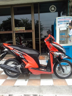 Honda Click 125 i รุ่นใหม่ล่าสุด สีดำแดง ลาย Street รถสวยวิ๊ง Honda Click 125 i รุ่นใหม่ล่าสุด สีดำแดง ลาย Street รถสวยวิ๊ง