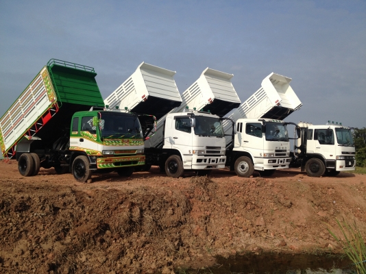 มี 6 ล้อ 10 ล้อ 12 ล้อ หลายคันให้เลือกสภาพทำใหม่หมดทั้งคัน พร้อมเล่มทะเบียน รถพร้อมใช้ครับสภาพเหมือนใหม่ป้ายแดง สนใจติดต่อได้ครับ