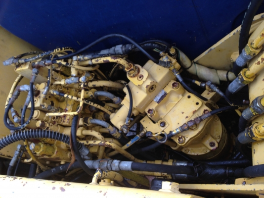 ขายด่วน KOBELCO SK60-1 มาร์คทรี นำเข้า มีลายหัวเจาะ มีใบมีดดัน ใช้งานมาน้อย มีแอร์พร้อมใช้