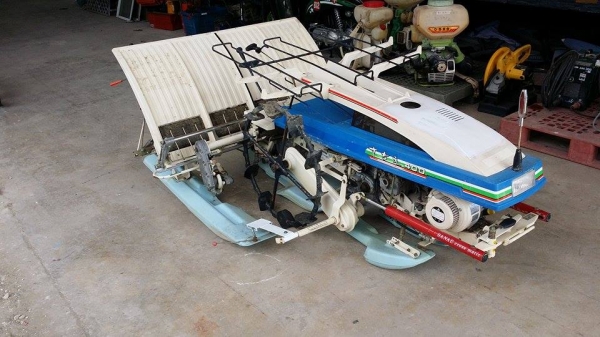 เครื่องปลูกข้าวเดินตาม ISEKI เก่าญี่ปุ่น สภาพสวย เครื่องยนต์ติดง่าย สภาพพร้อมใช้งาน