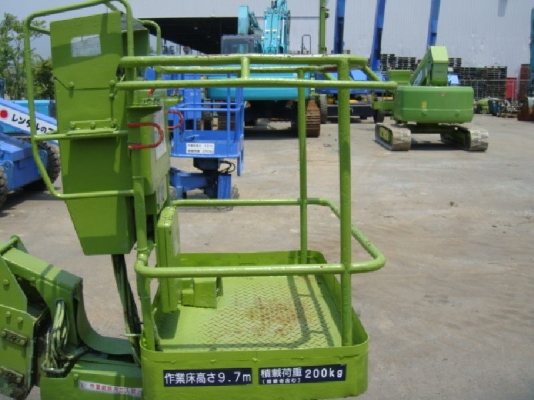 HX99B # 1AXP000606 :รถกระเช้า 9.7m. รถญี่ปุ่น T.0813062283