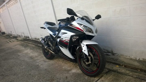 NINJA 300 ABS วิ่ง 6000 แต่งสวย ถูกๆ ต่อรองได้จ้า ส่งฟรีทั่วไทย