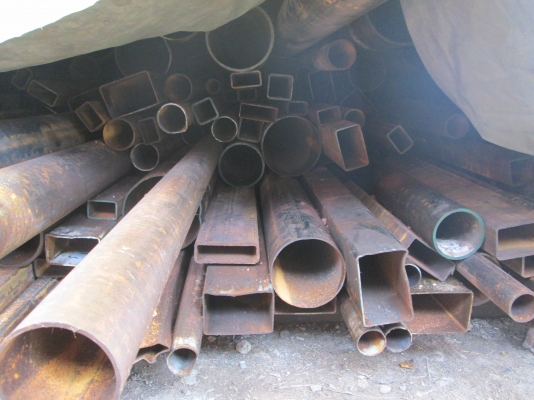 เสาเหล็ก เหล็กเส้น เหล็กกลม สร้างโรงงานบ้าน สิ่งปลูกสร้าง