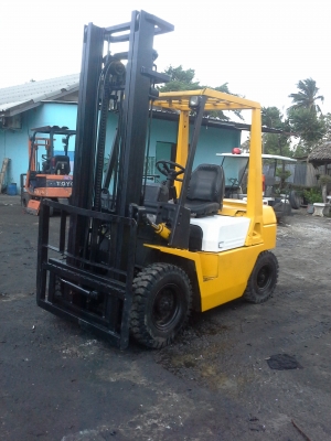 ขายTCM Z3 น้ำหนัก2.5ตัน เกียร์ธรรมดา