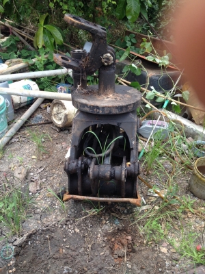 ขายตัวคีบ หมุนได้รอบ ใส่ได้ทุกรุ่น สภาพสวยพร้อมใช้งาน